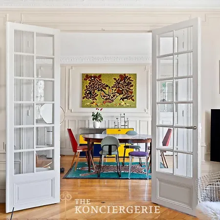 Haussmannian 3bdr With Balcony Apartment Paris